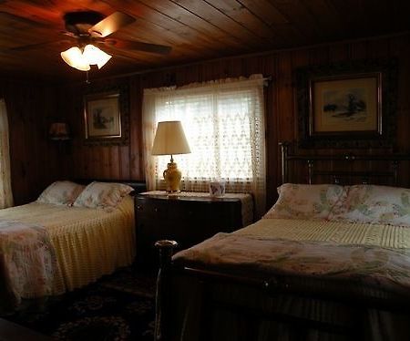 The Inn At Brevard (Adults Only) Екстериор снимка