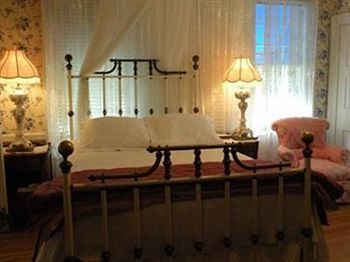 The Inn At Brevard (Adults Only) Екстериор снимка